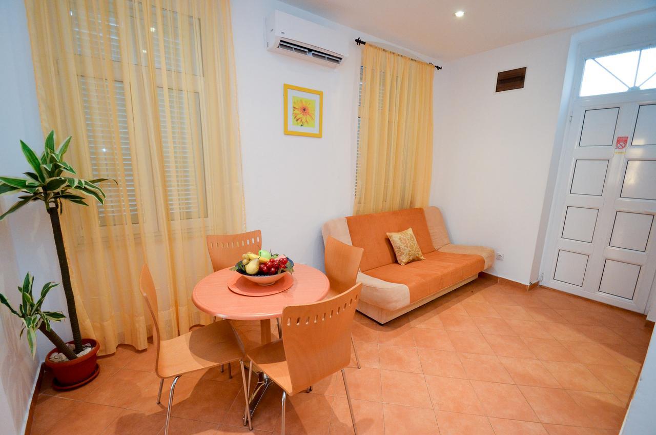 Apartments Vojin ريسان المظهر الخارجي الصورة